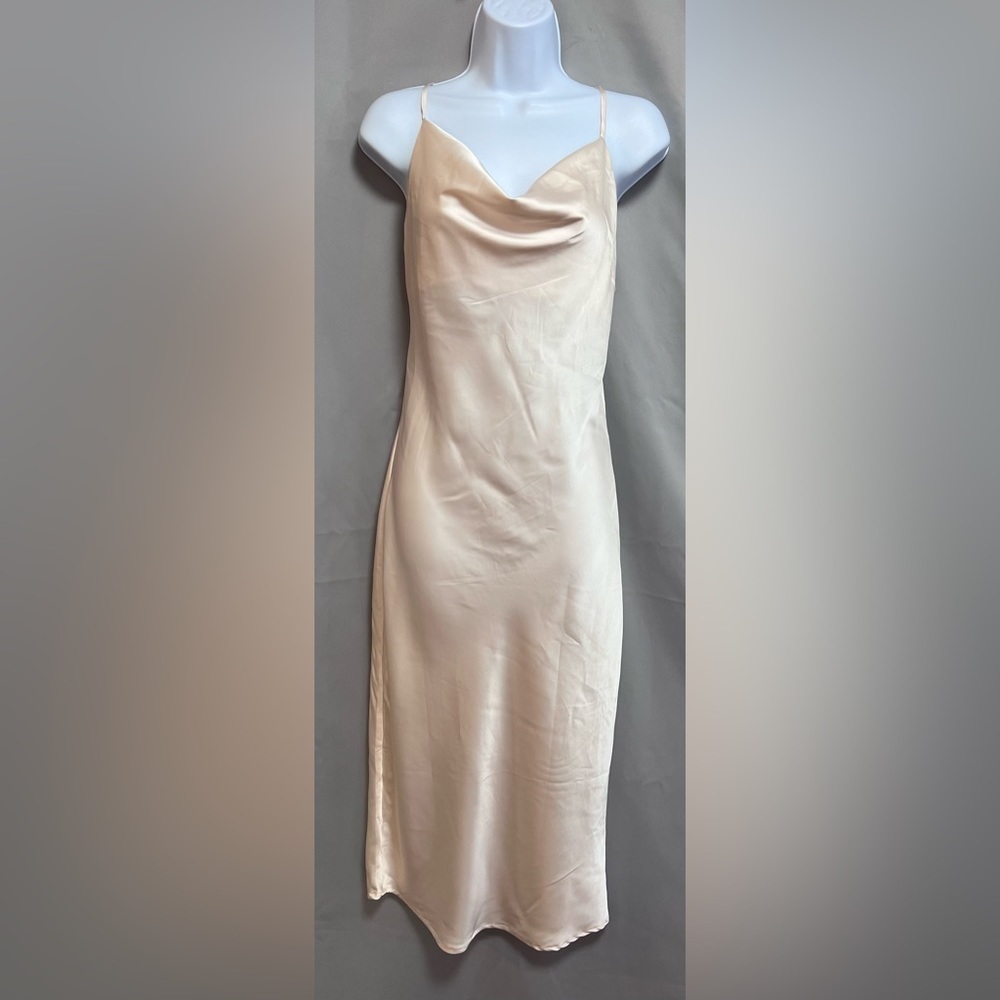 Petal & Pup Dress‎ Beige Size 4